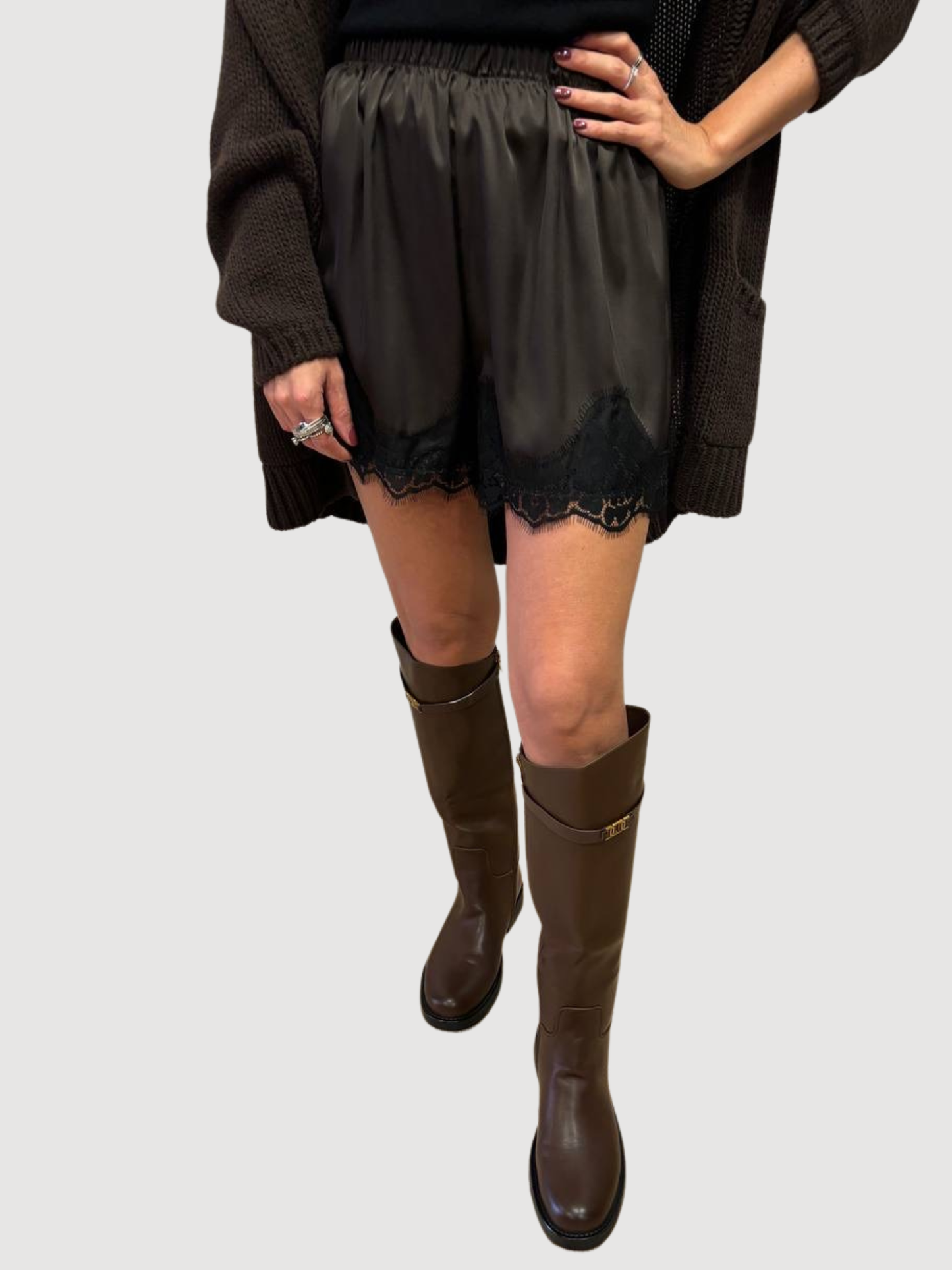 VICOLO - Shorts fondente con pizzo effetto viscosa con elastico