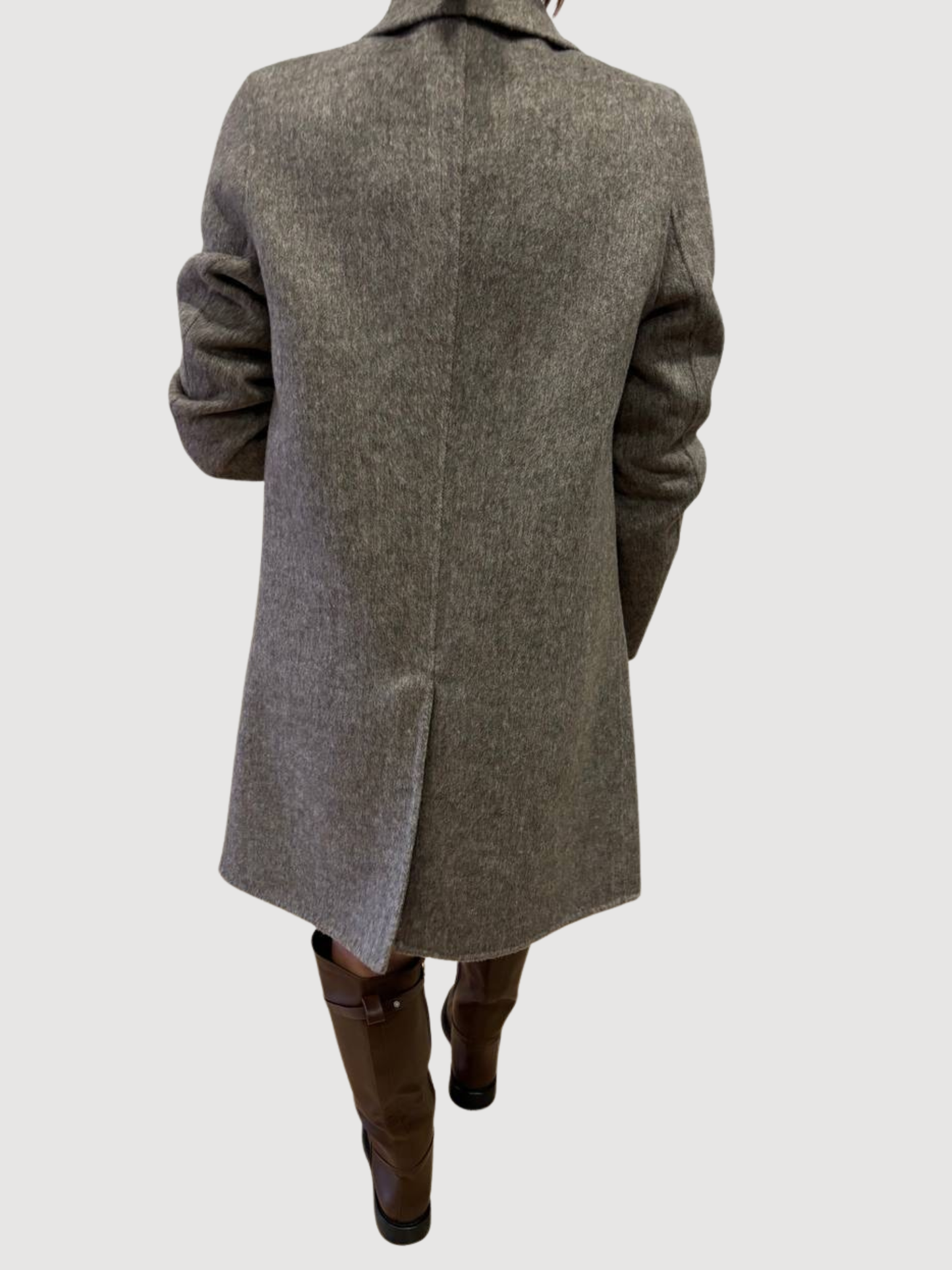 HAVEONE - Cappotto moro handmade al ginocchio con bottoni