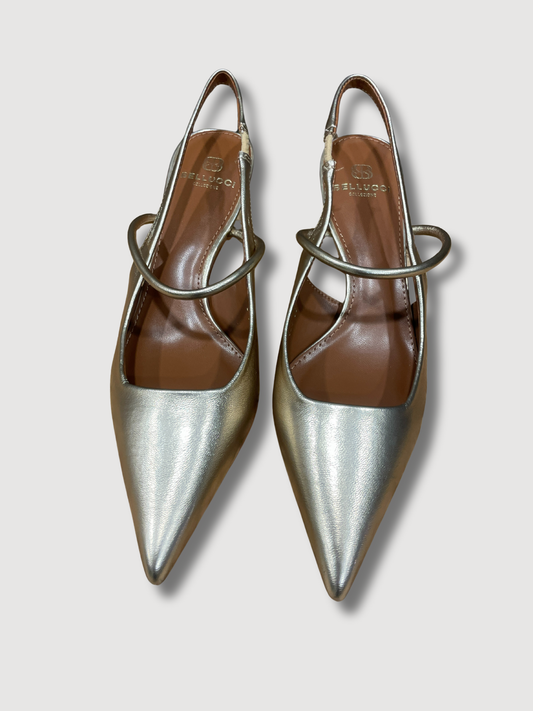 Scarpa con tacco a punta in ecopelle - oro