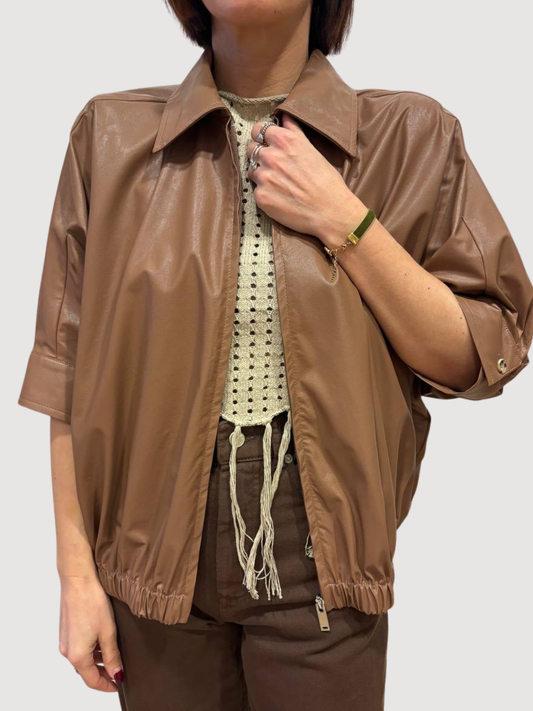 KONTATTO - Bomber in ecopelle color cuoio a mezze maniche
