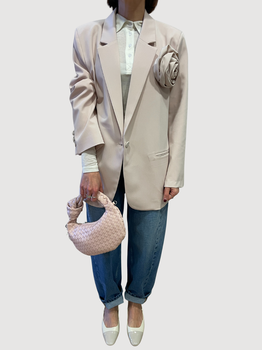 VICOLO - Giacca over a un bottone con spilla a fiore rimovibile rosa soft