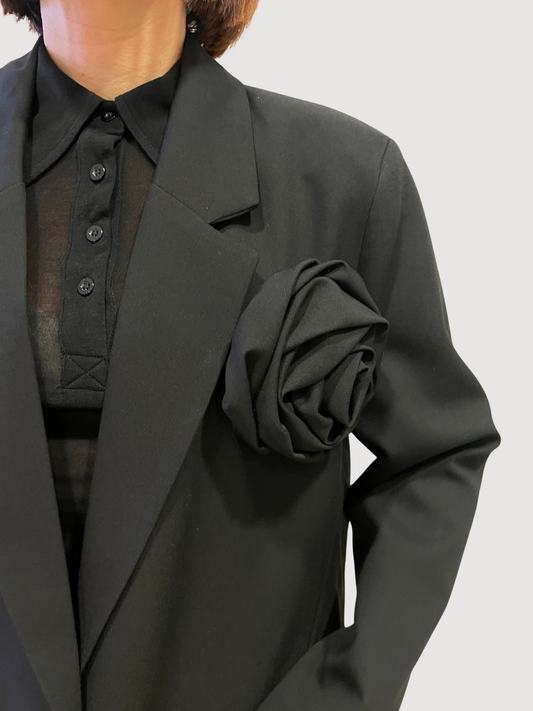 VICOLO - Giacca over a un bottone con spilla a fiore rimovibile nera