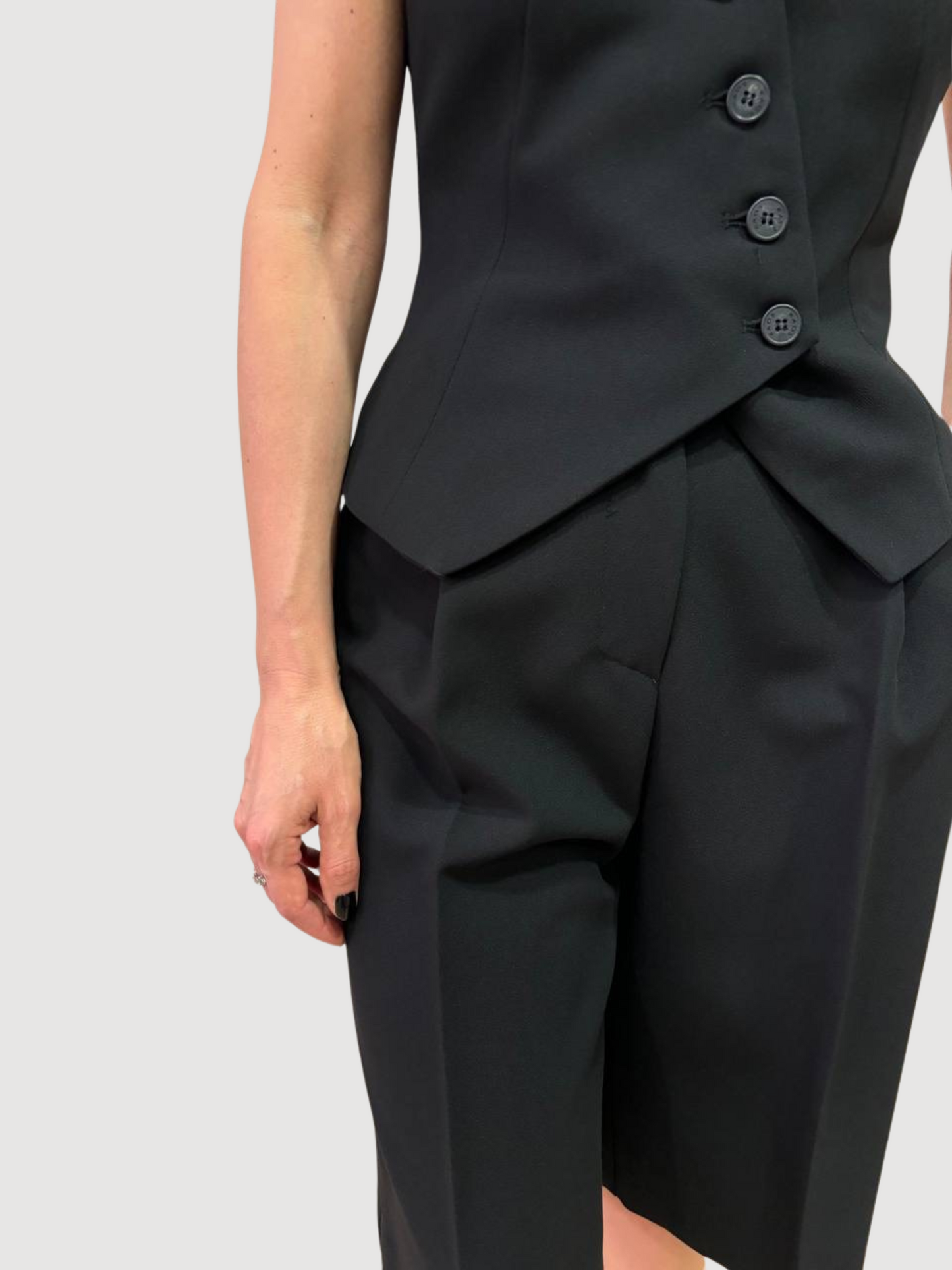 KAOS - Bermuda nero a vita alta con pinces