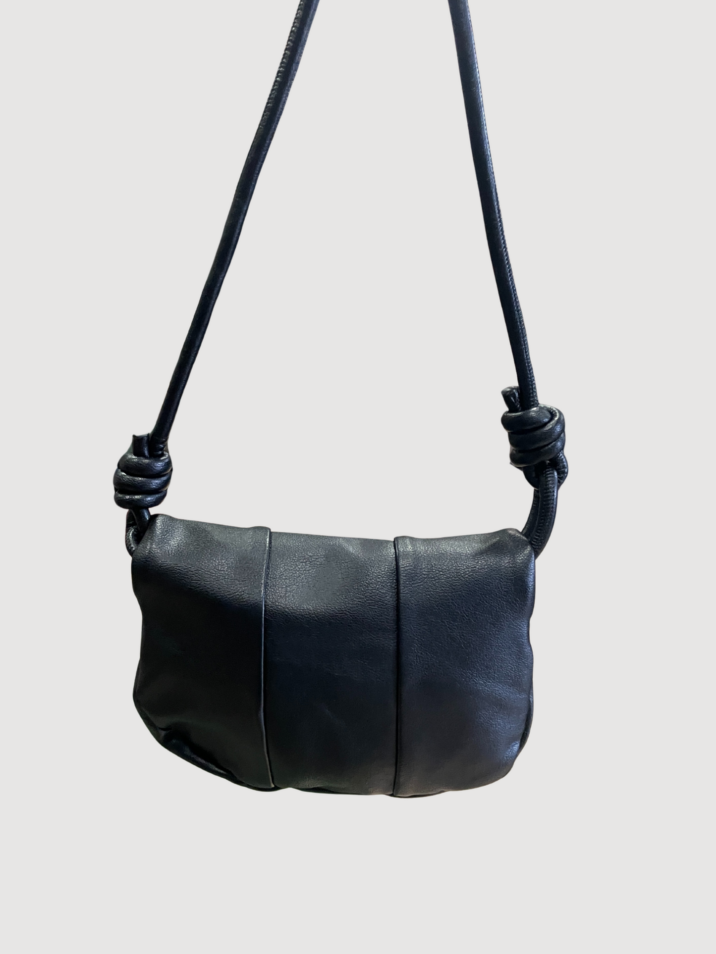 Borsa nera in ecopelle con manico o tracolla - più colori