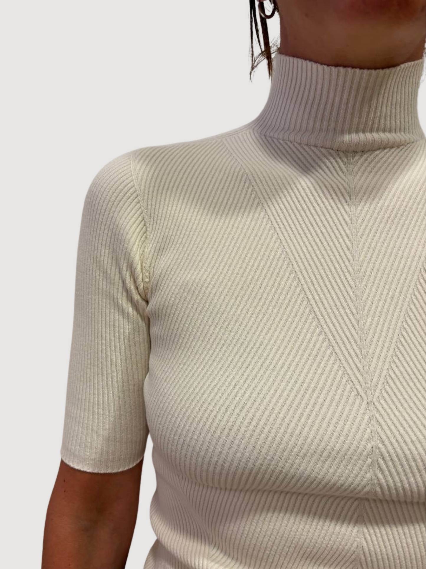 KONTATTO - Maglia in misto viscosa a costine a mezza manica con colletto a cratere - più colori