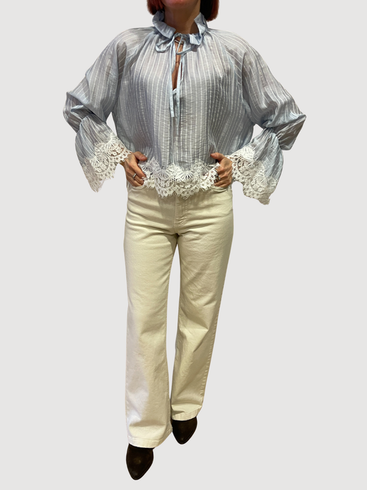 HAVEONE - Camicia azzurra con dettaglio pizzo bianco e rouges