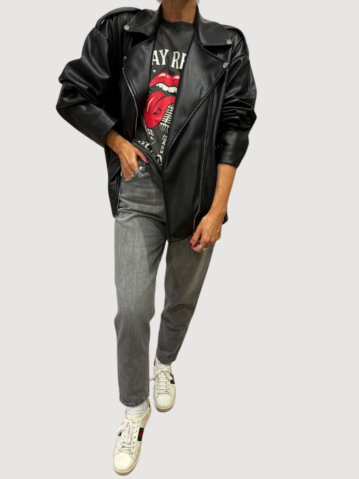VICOLO - T-shirt over grigio fumo con scritta "stay rebel"