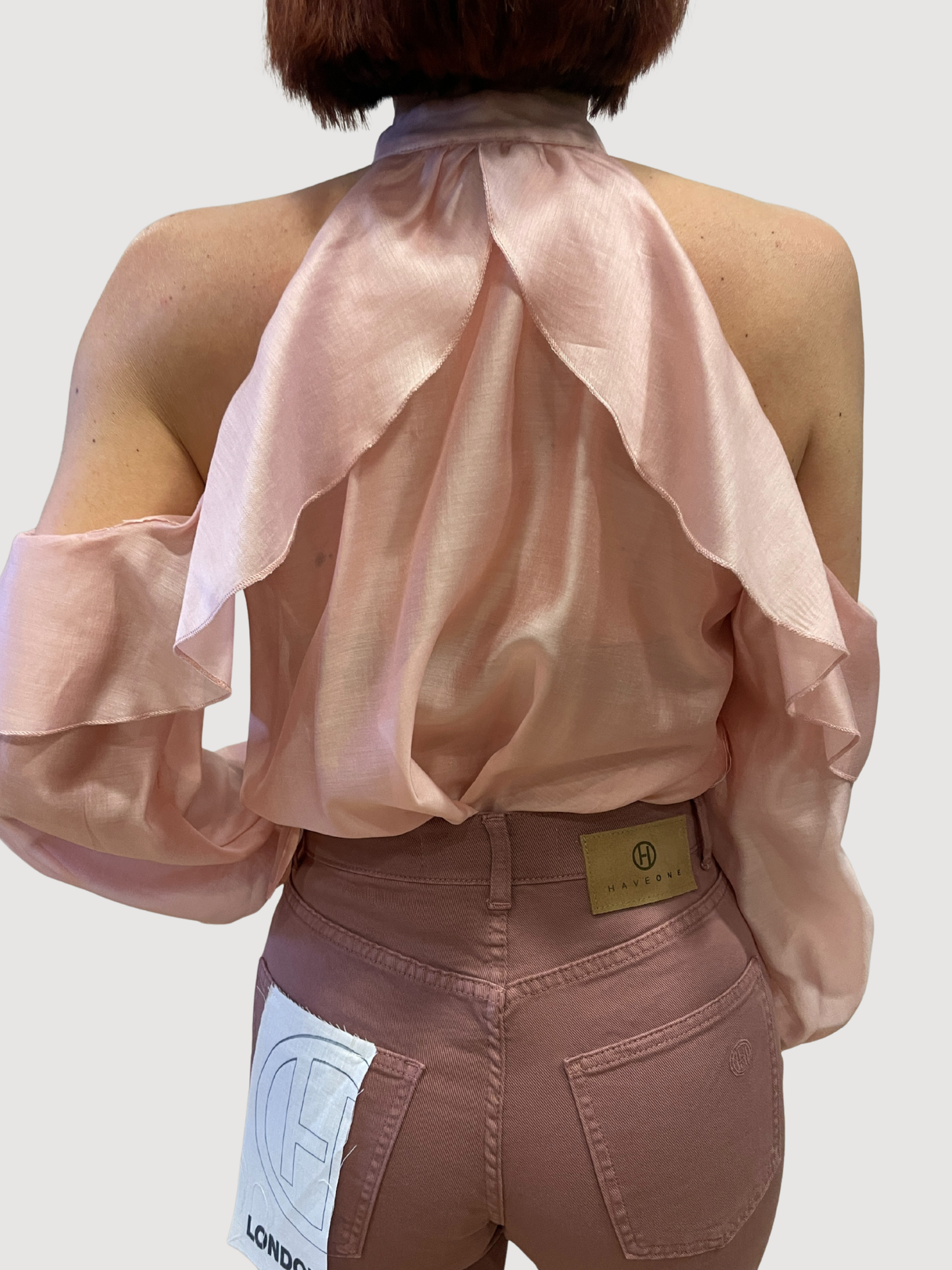 MEME ROAD - Camicia rosa con effetto cut out e volant
