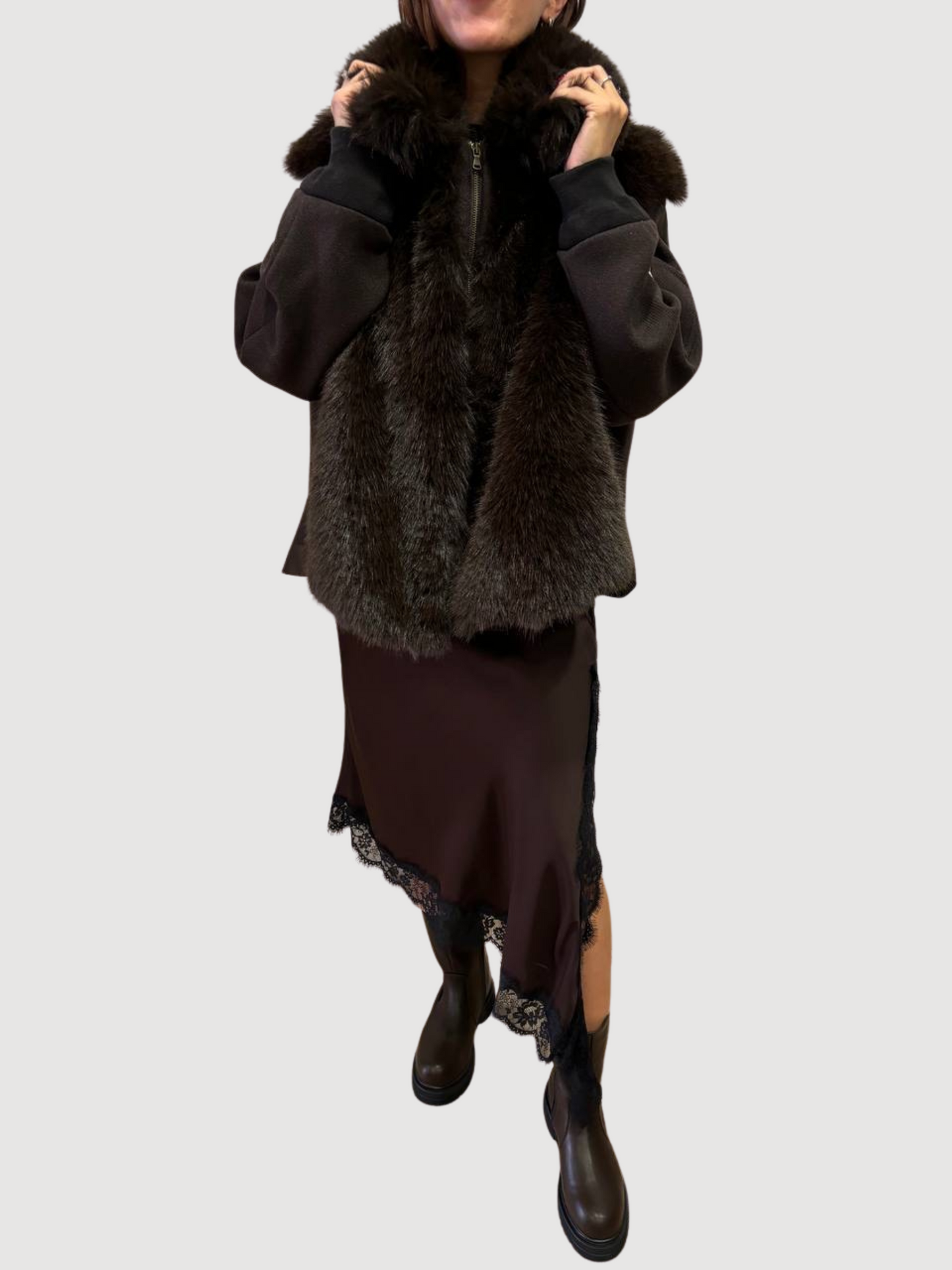 VICOLO - Gonna moro in viscosa asimmetrica con pizzo nero