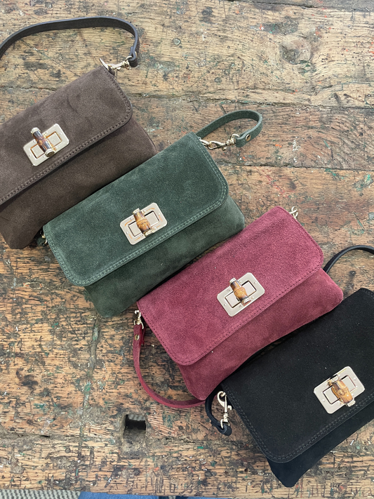 Borsa in suede in pelle color ciliegia - più colori