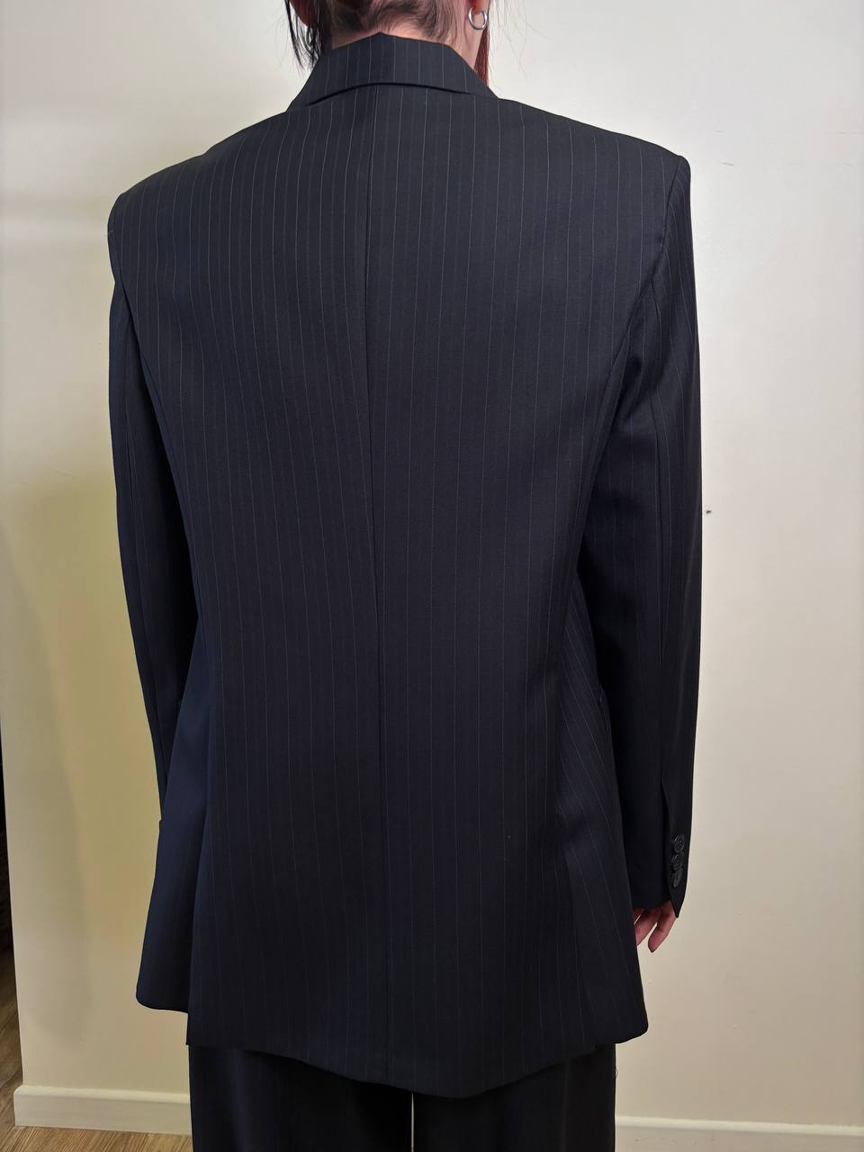 VICOLO - Blazer over gessato con scollo a lancia e tasche color blu notte