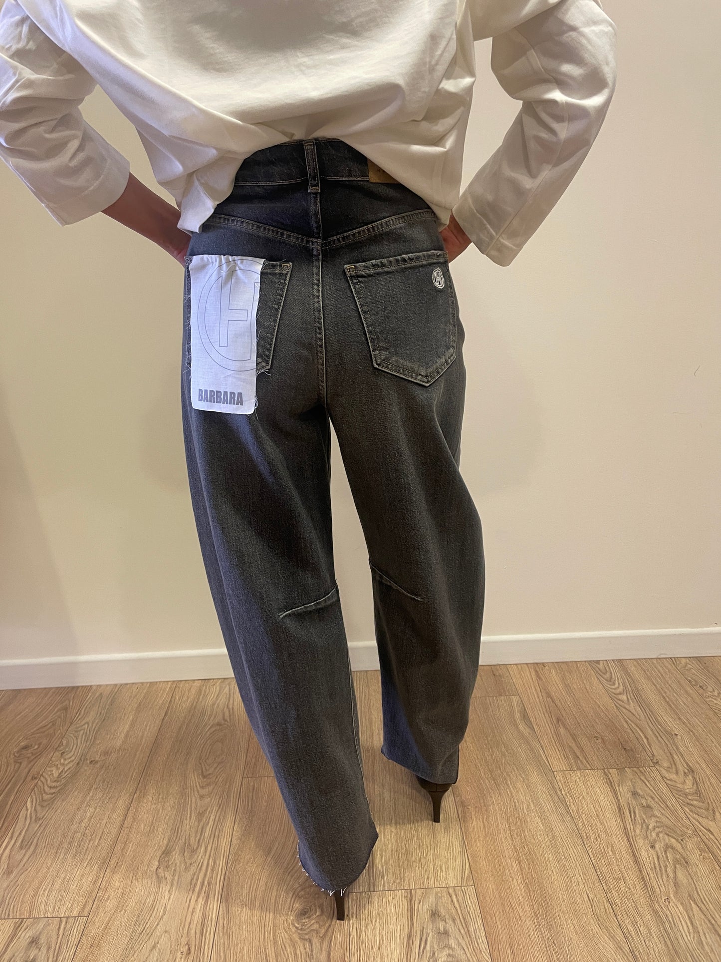 HAVEONE - Jeans Barbara baggy fit con cuciture in nero fumo
