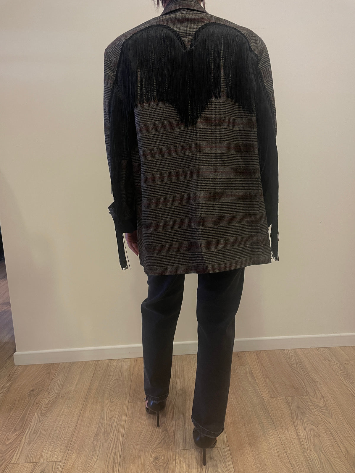LUMINA - Blazer in tartan con frange nere color ruggine