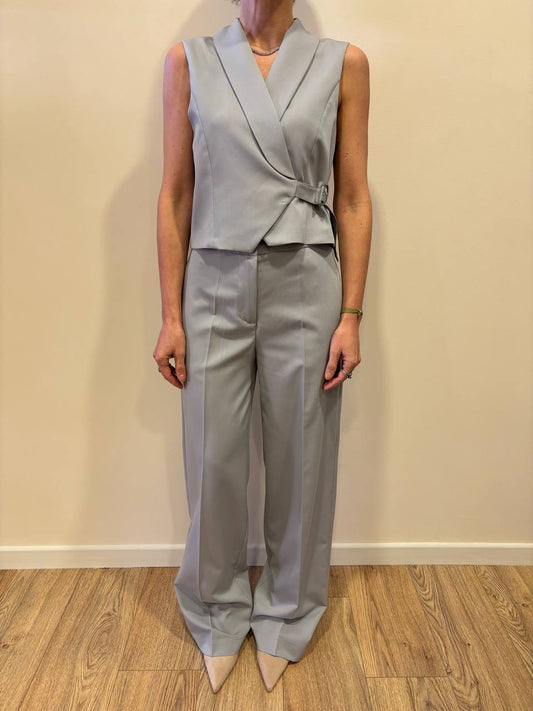 VICOLO - Gilet con chiusura con cinturino grigio
