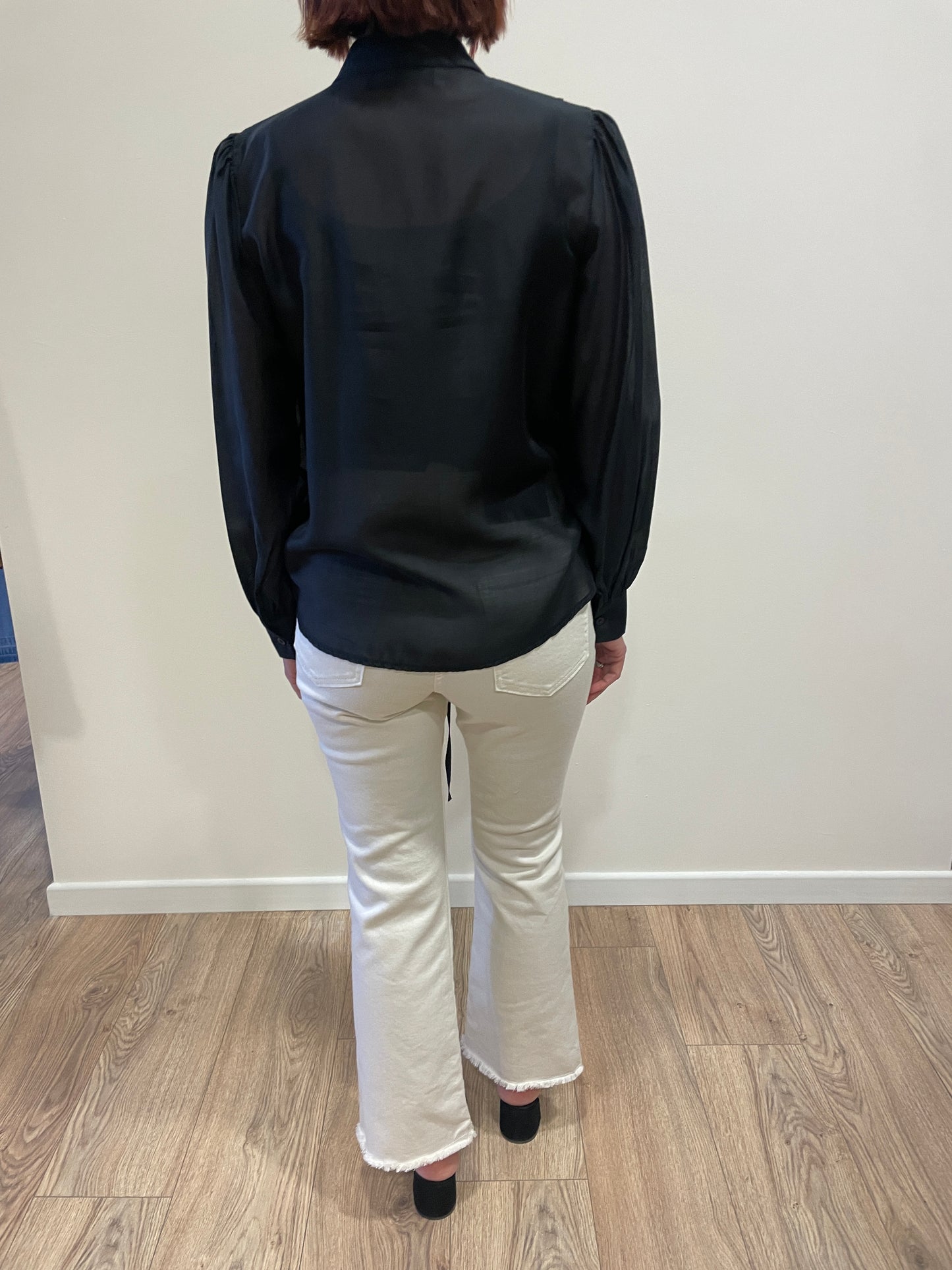 HAVEONE - Camicia nera con rouges e laccetti