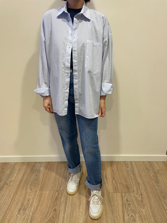 SOUVENIR - Camicia in cotone azzurra over con tasca frontale