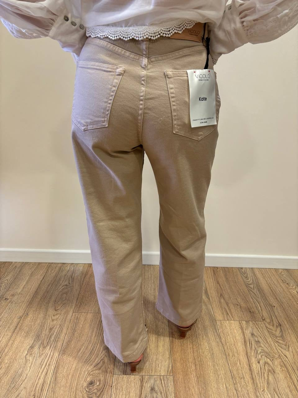 VICOLO - Jeans Kate color corda a vita alta straight fit