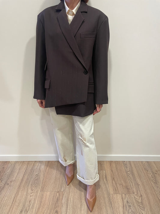 VICOLO - Giacca testa moro over gessata con bottone asimmetrico e spacchi laterali