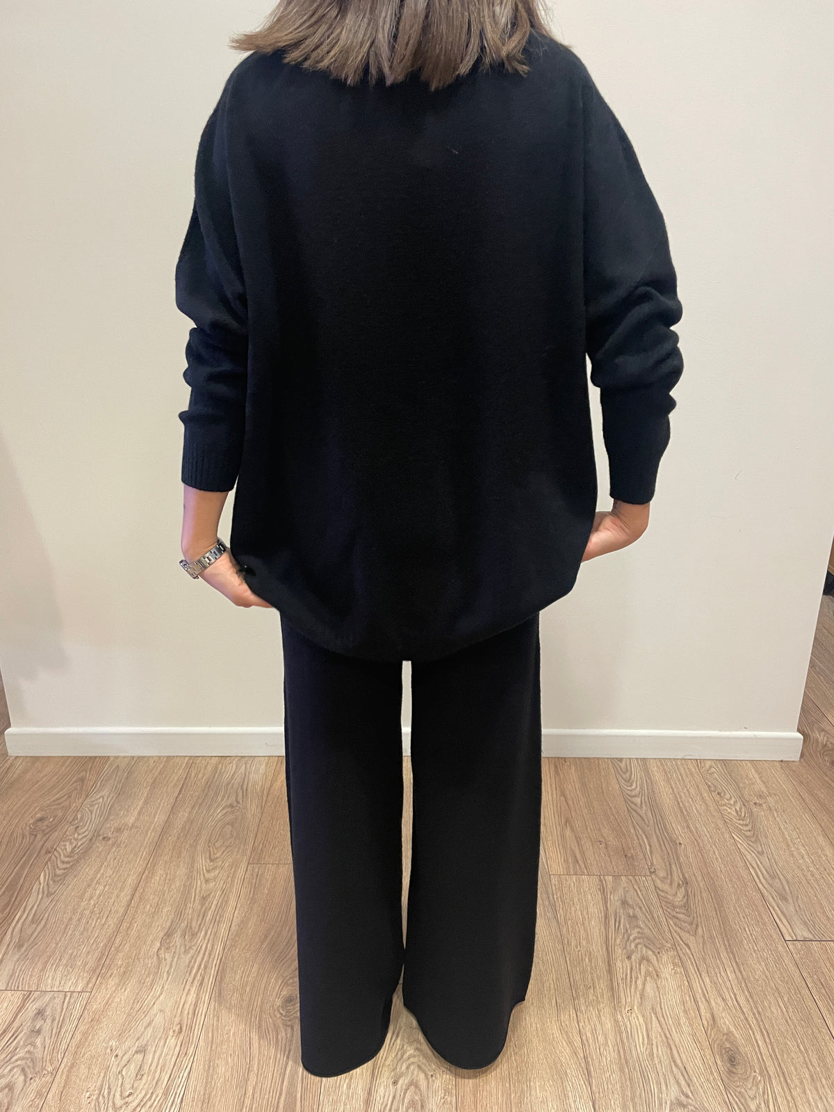 HAVEONE - Tuta in misto viscosa con maglia a girocollo e pantalone con elastico e laccetto regolabile in vita