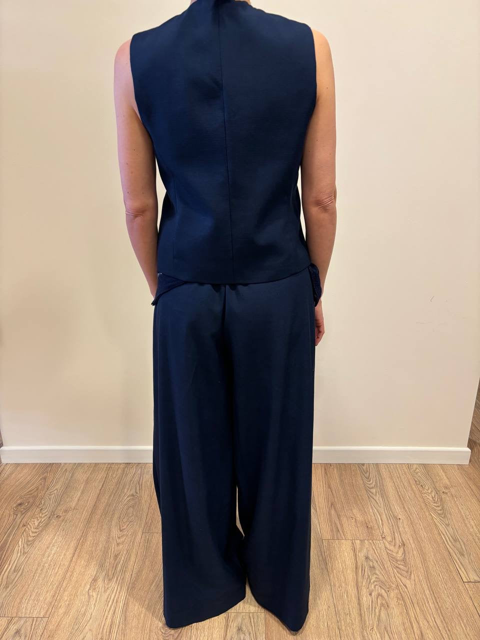 KAOS - Gilet blu a un bottone con tasche a filetto