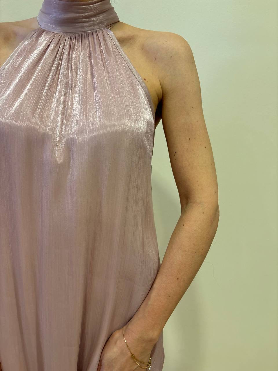 SOUVENIR - Abito rosa con filo argentato lungo con allacciatura al collo