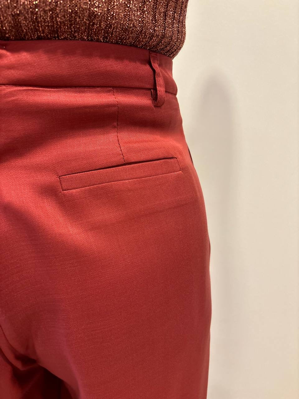 VICOLO - Pantalone in lyocell a palazzo con pinces color india