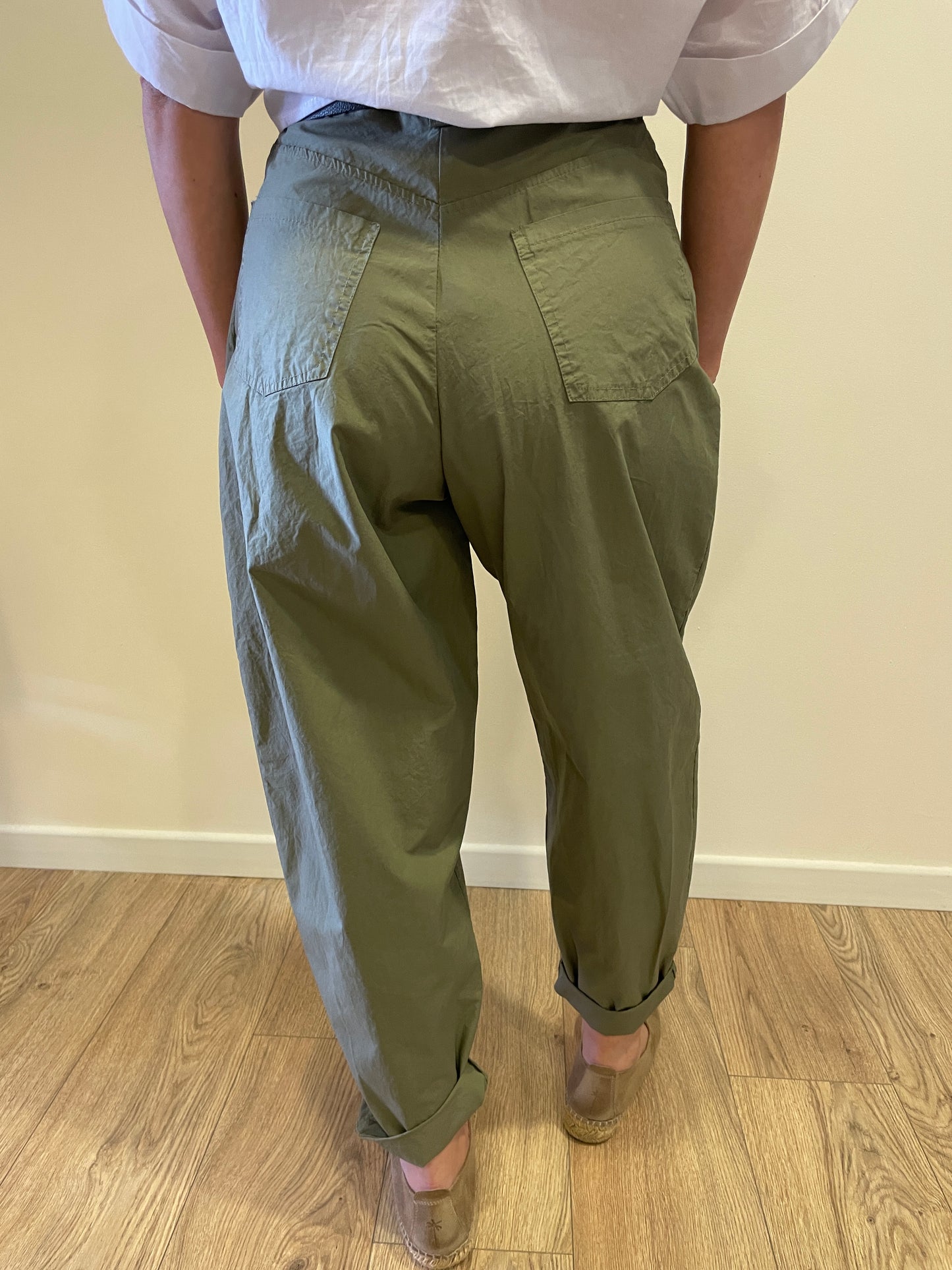 SUSY MIX - Pantalone in cotone baloon fit verde militare