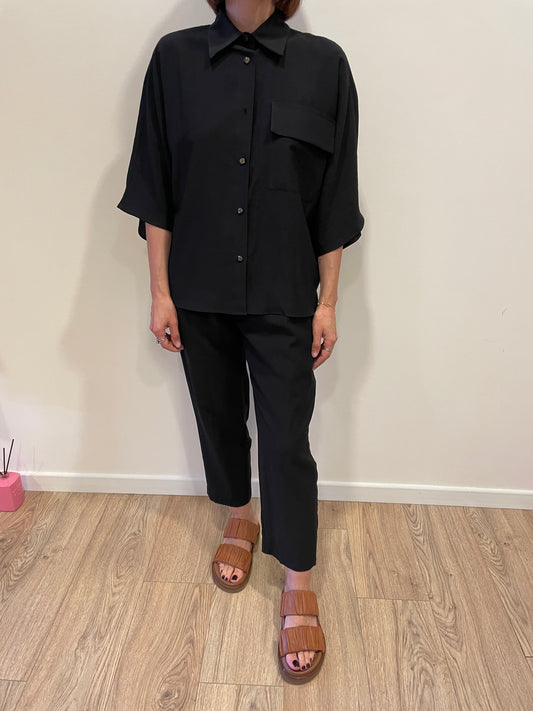 HAVEONE - Camicia con maniche a 3/4 ampie nero con bottoni