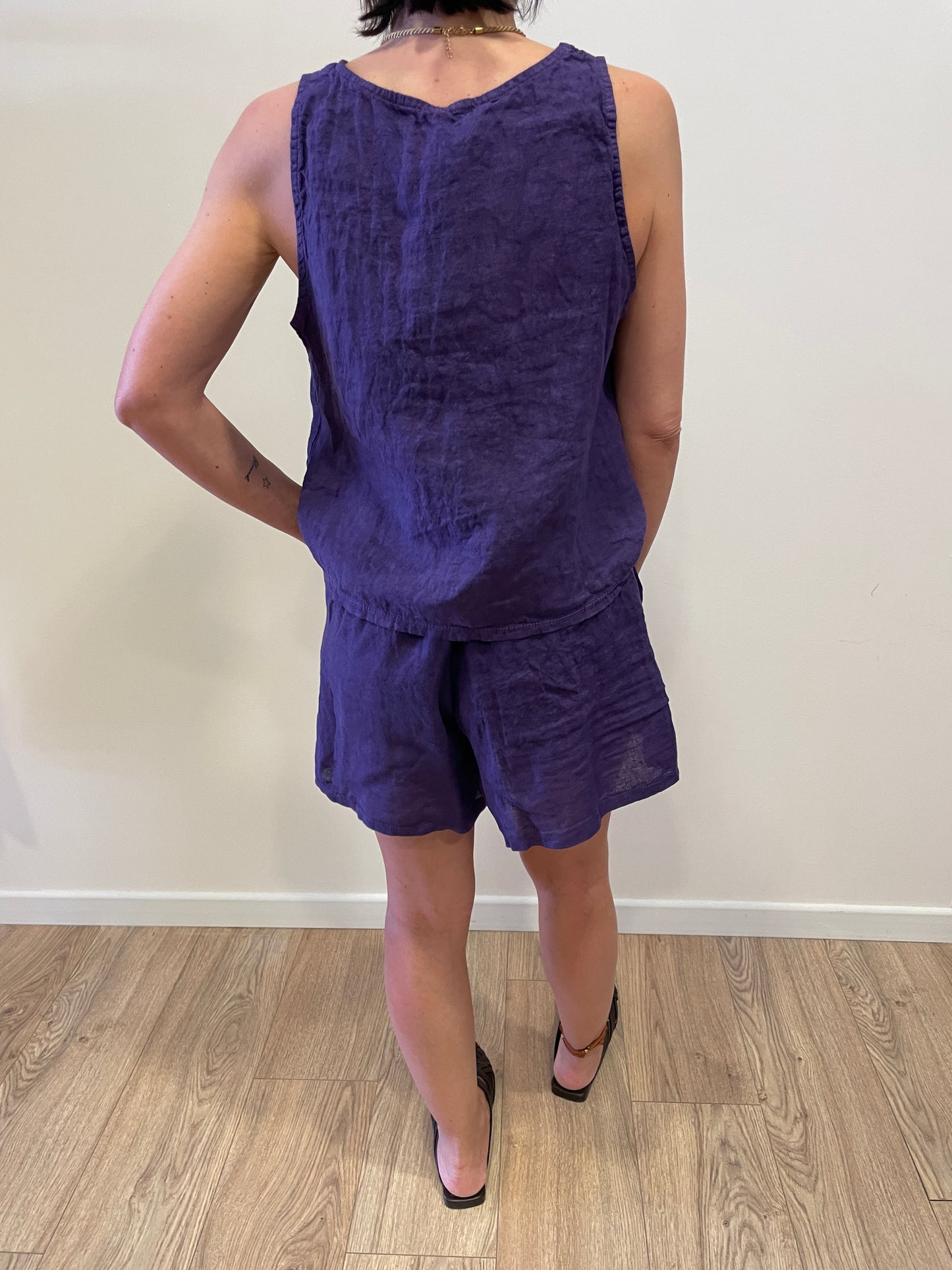 SUSY MIX - Shorts 100% lino a farfalla con elastico color viola