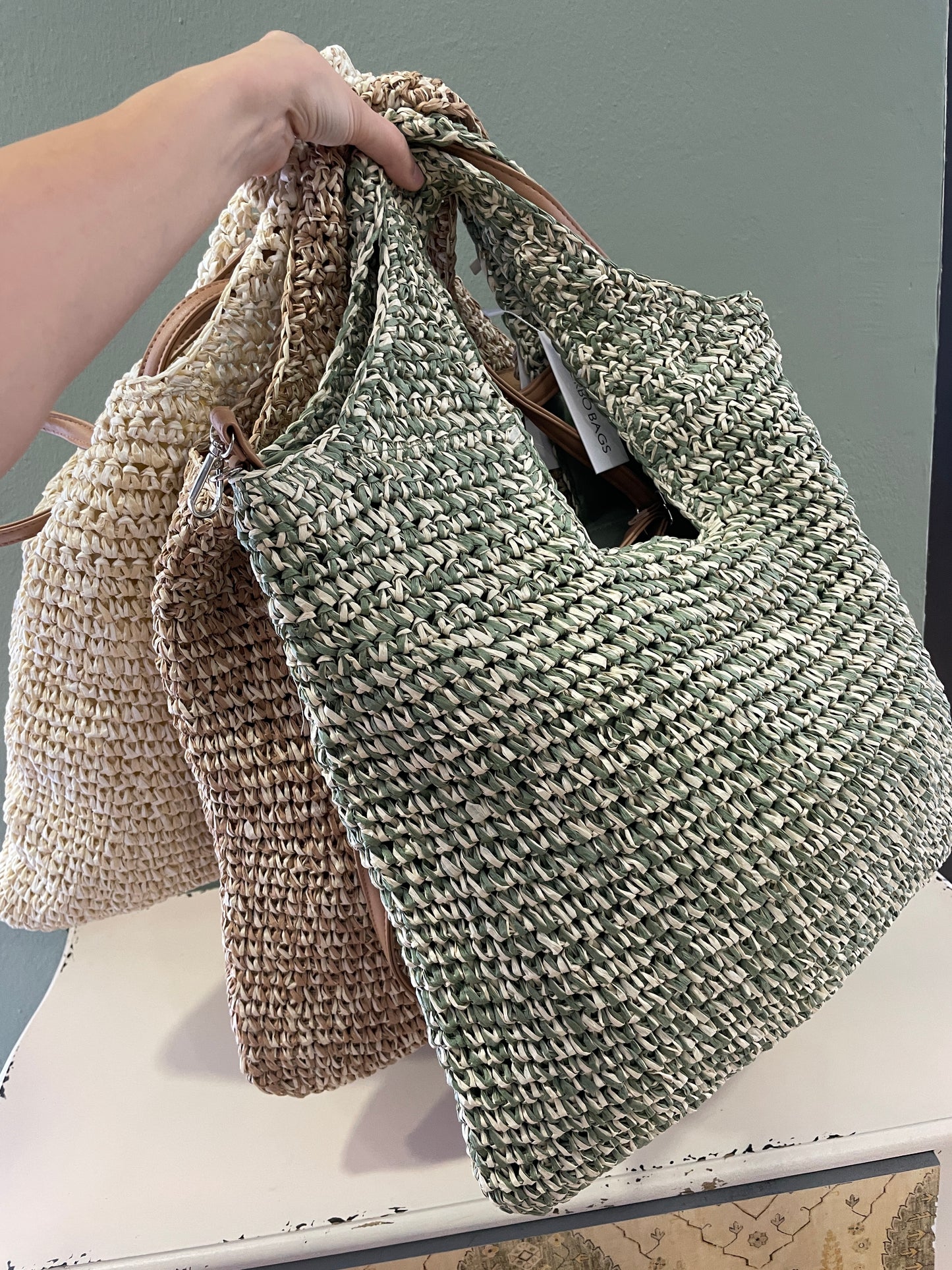 Borsa in rafia grande a mano con tracolla cuoio - più colori