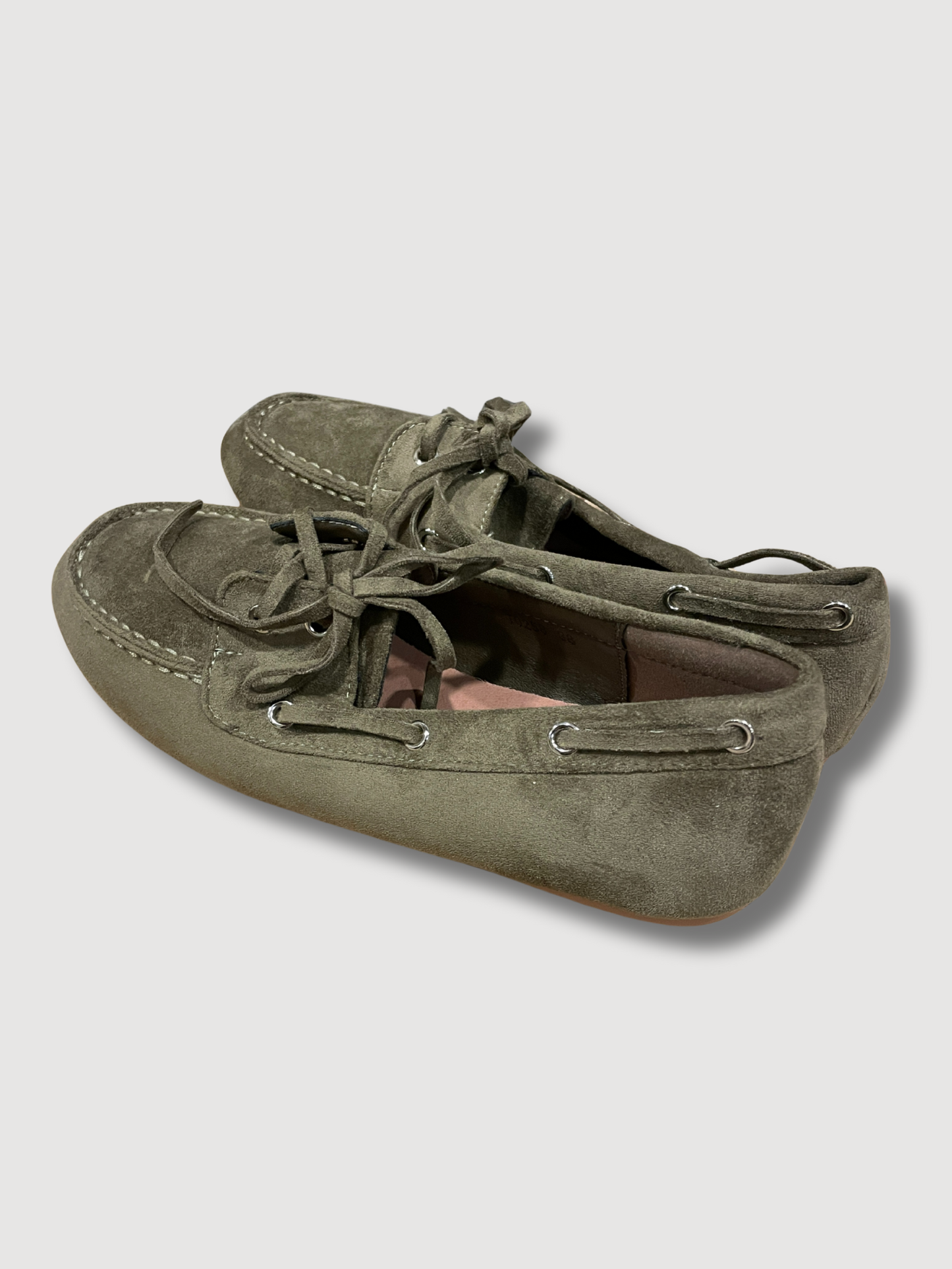 Mocassino in ecocamoscio con laccetti - verde