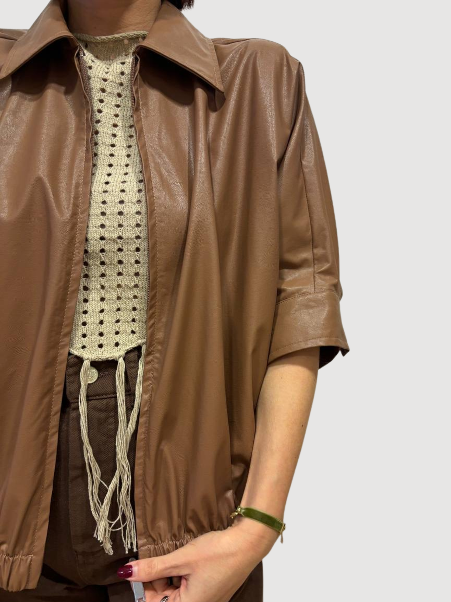 KONTATTO - Bomber in ecopelle color cuoio a mezze maniche