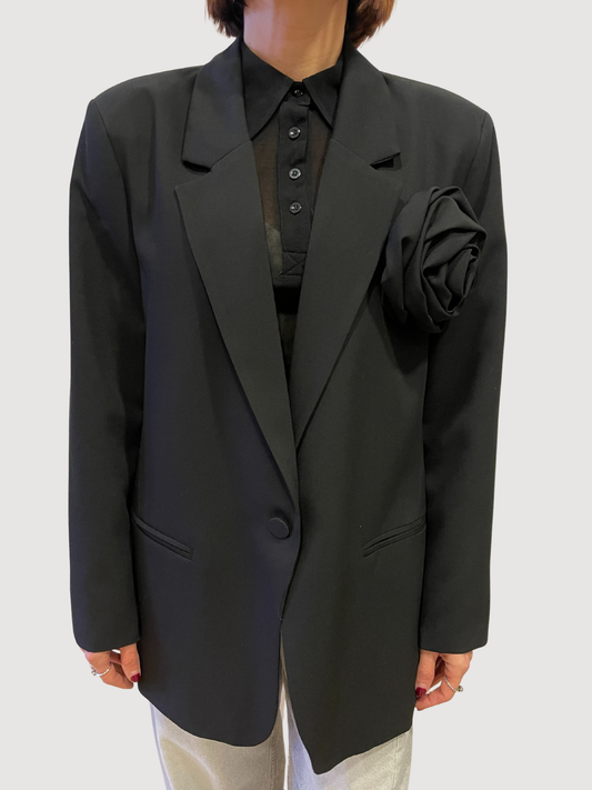 VICOLO - Giacca over a un bottone con spilla a fiore rimovibile nera