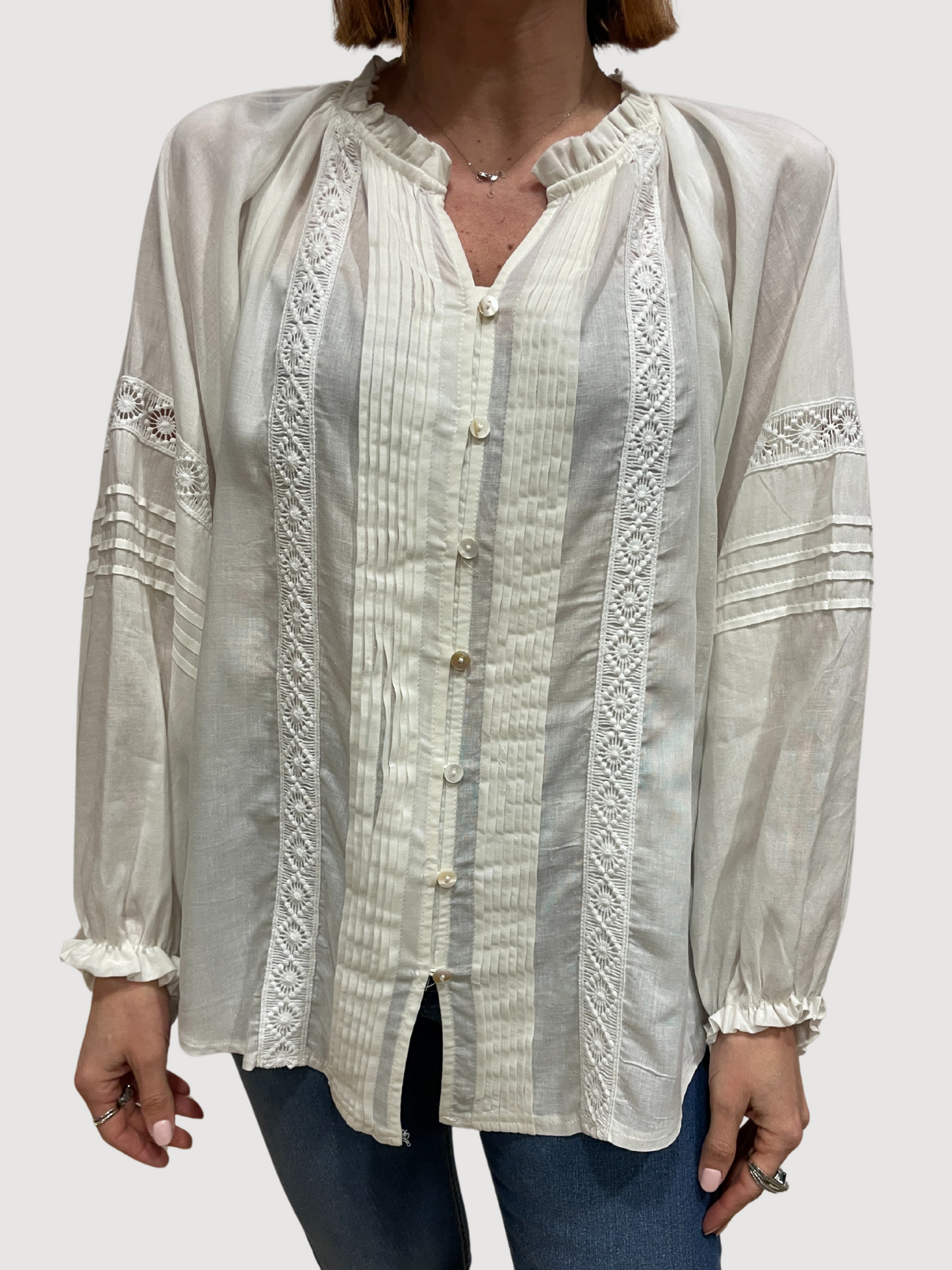 KONTATTO - Camicia bianca con bottoni e ricami