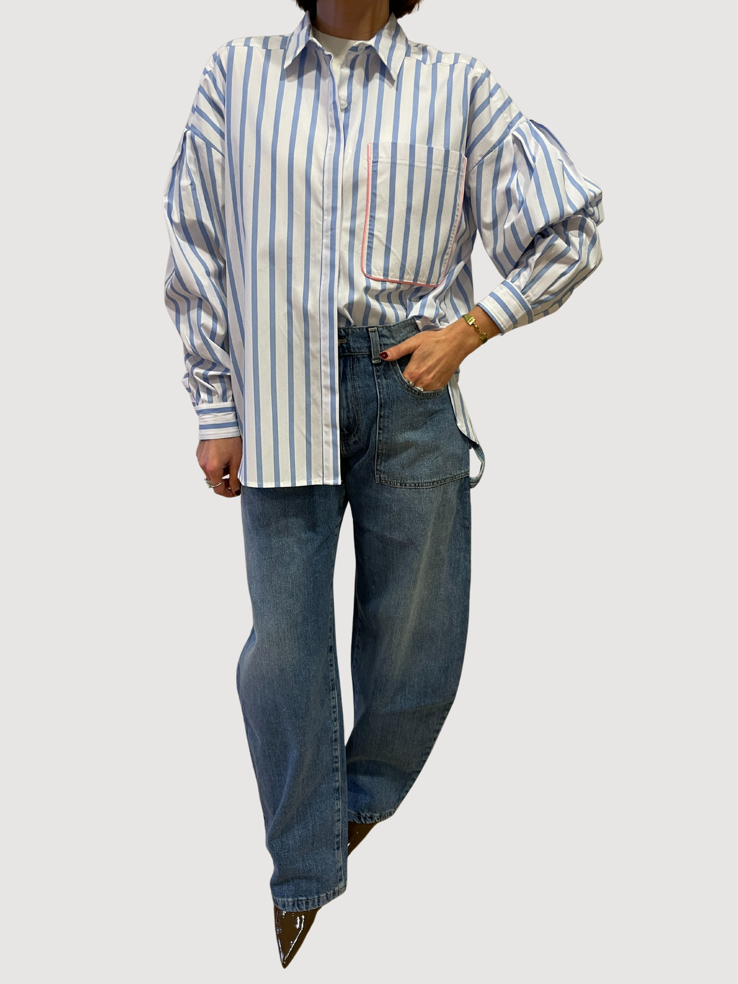 VICOLO - Camicia in popeline di cotone a righe con tasca a contrasto