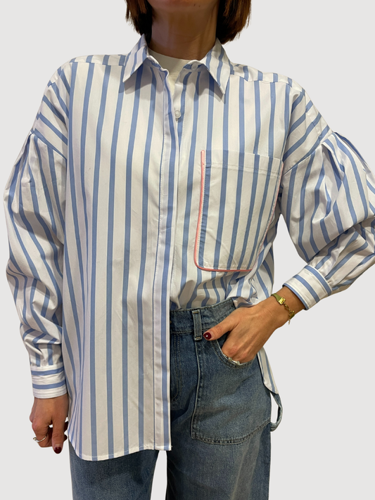 VICOLO - Camicia in popeline di cotone a righe con tasca a contrasto