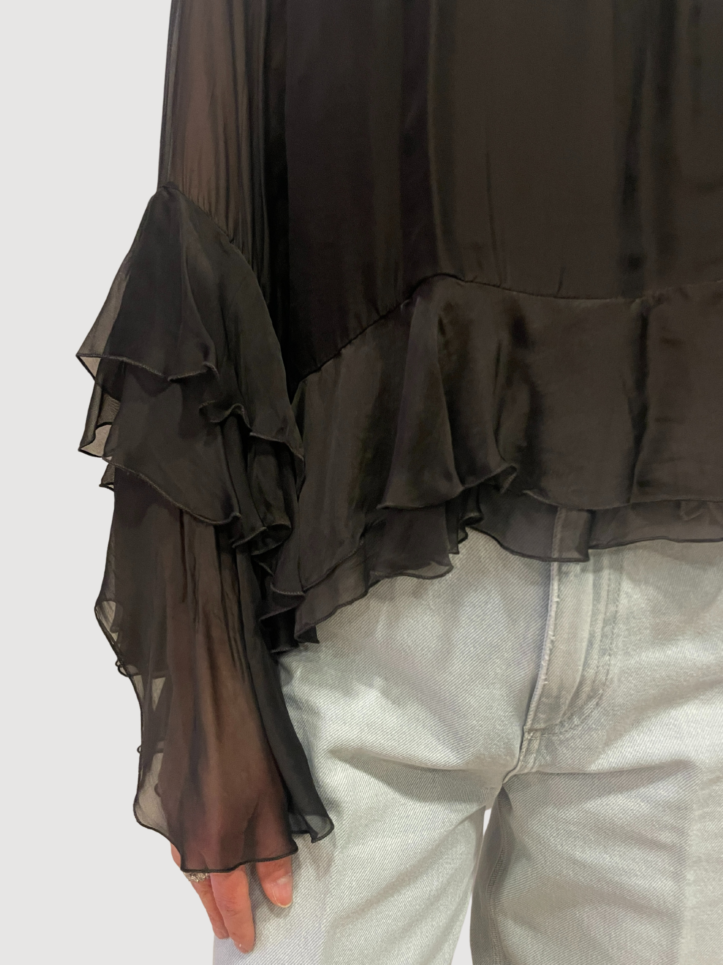 KAOS - Camicia testa moro arricciata con top e volant