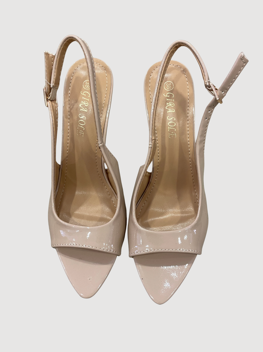 Sandalo in ecopelle verniciata con tacco color khaki