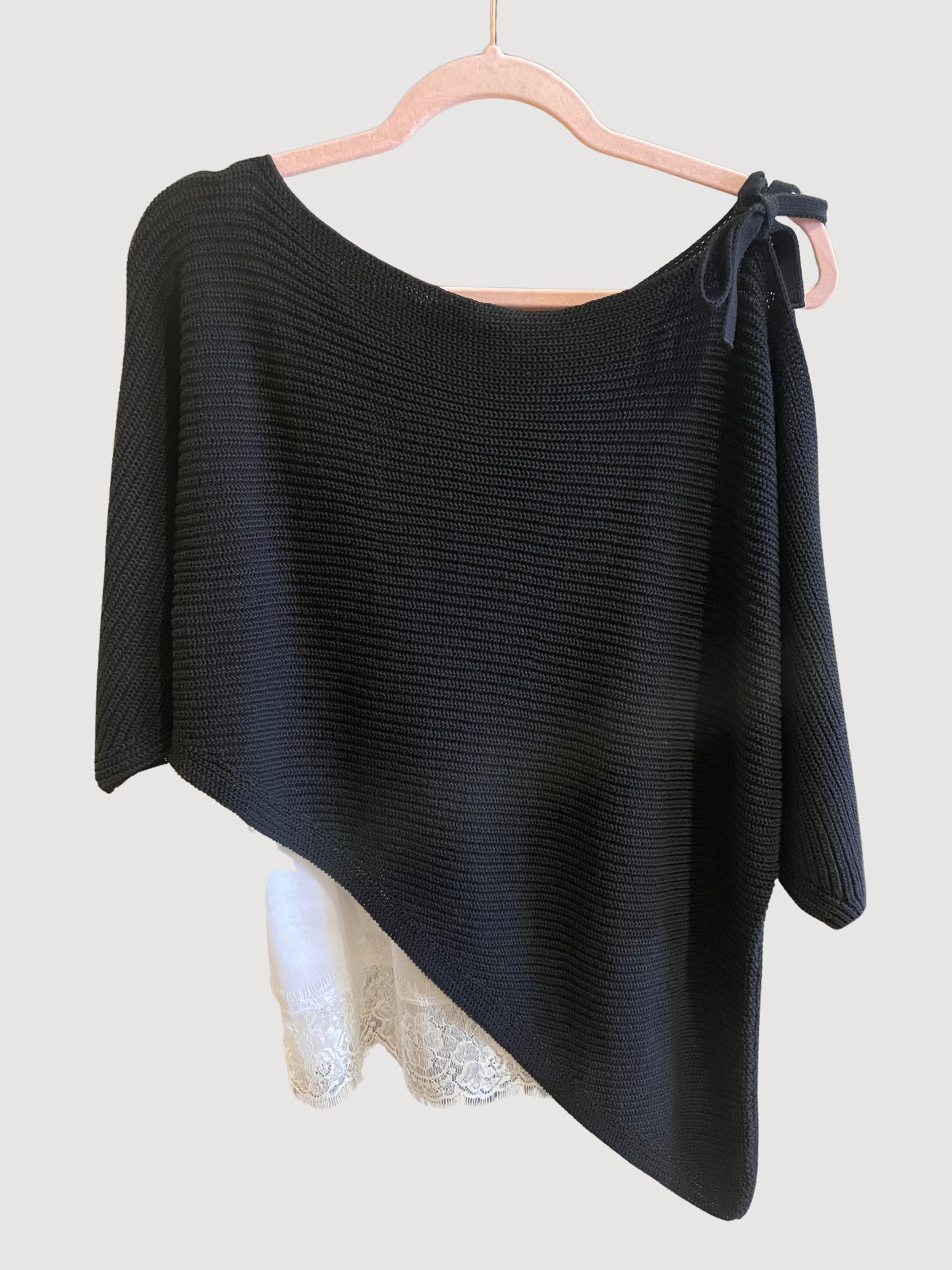 KONTATTO - Maglia cut out ecrù con canotta con pizzo rimovibile - più colori