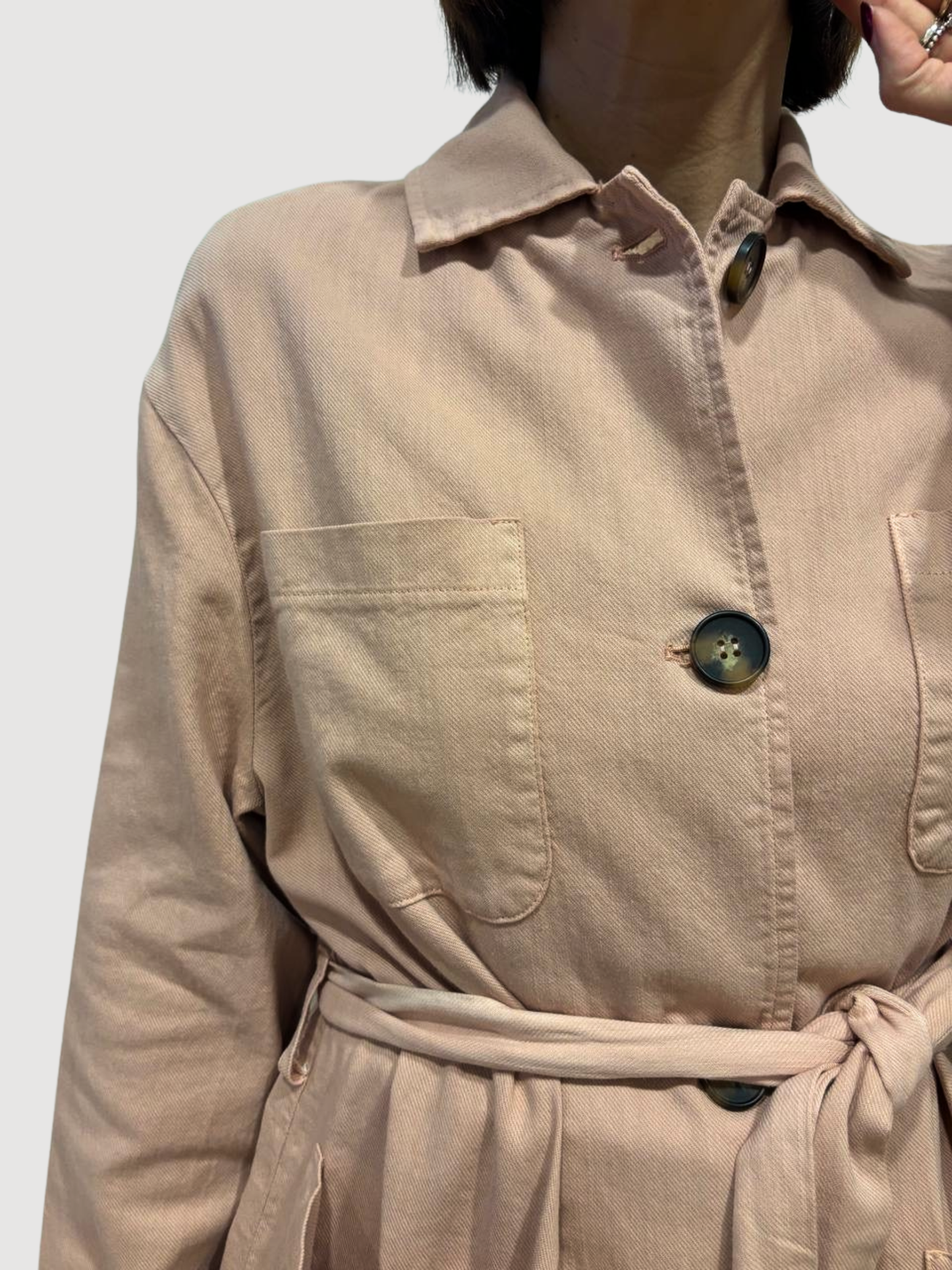 MEME ROAD - Giacca in denim nude con bottoni e cintura