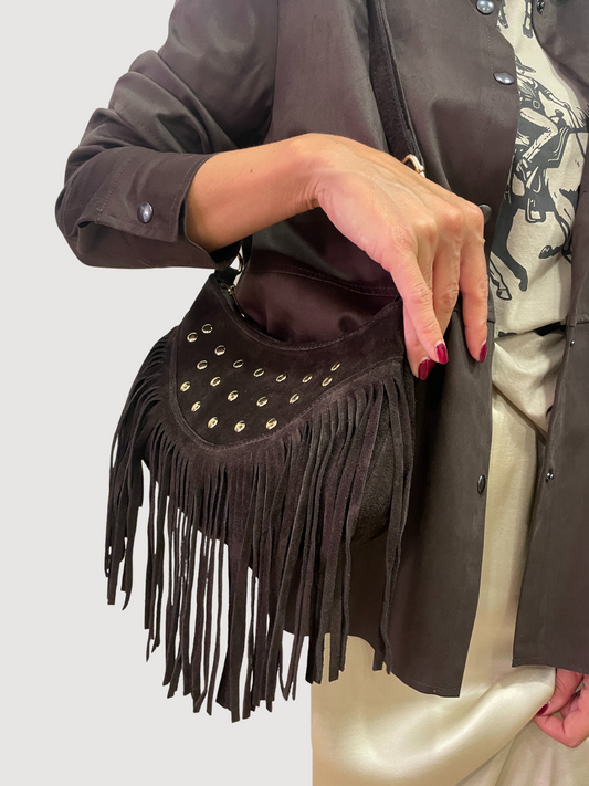Borsa in pelle con borchie e frange - più colori