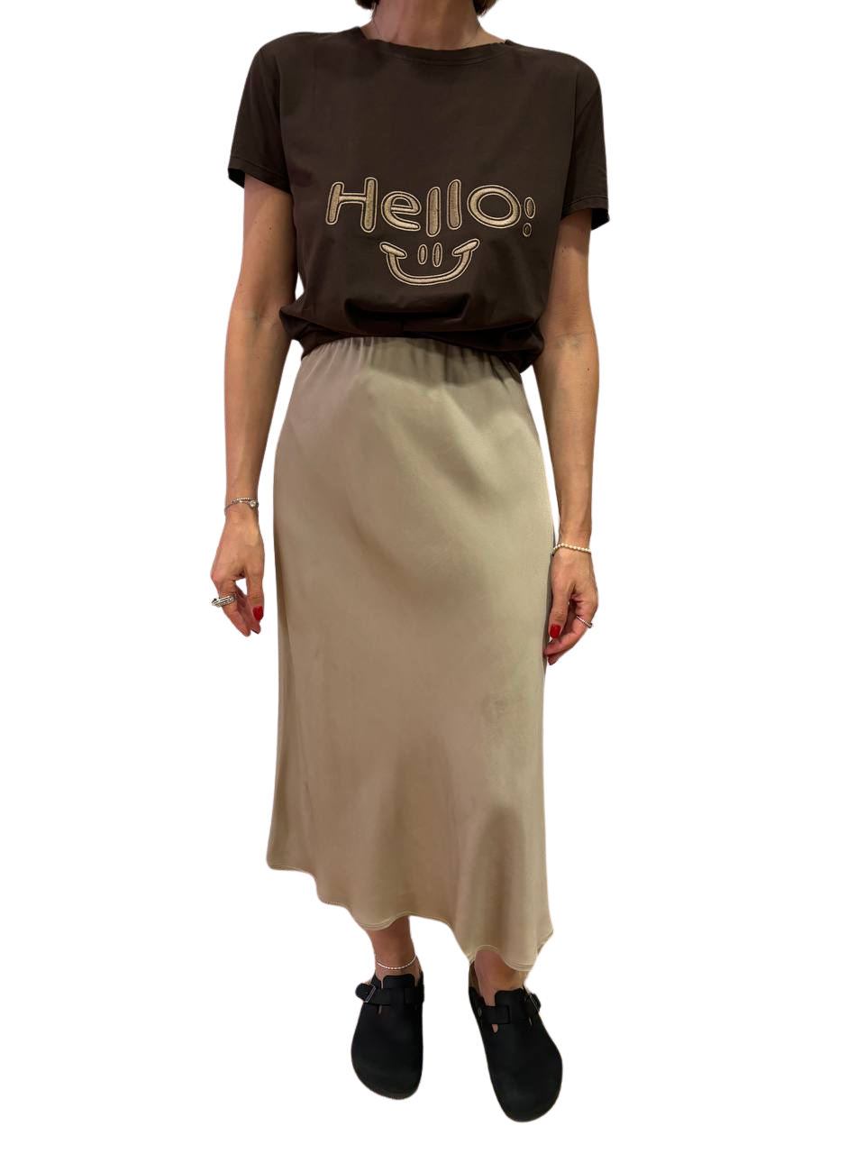 VICOLO - T-shirt in cotone con scritta "Hello :)" cioccolato