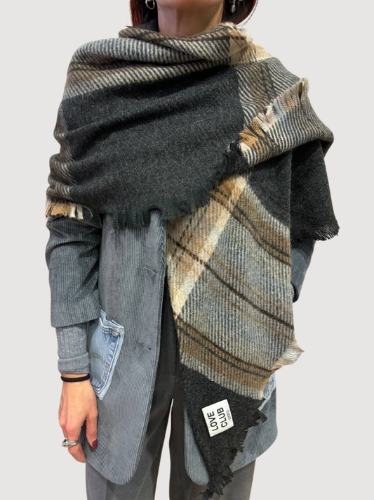 KONTATTO - Sciarpa a triangolo con frange - più colori