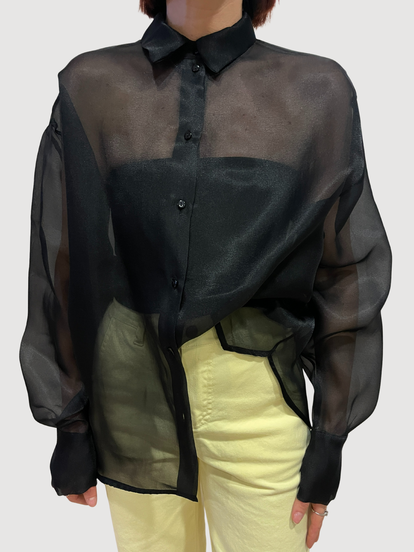 KONTATTO - Camicia nera in organza over con top a fascia