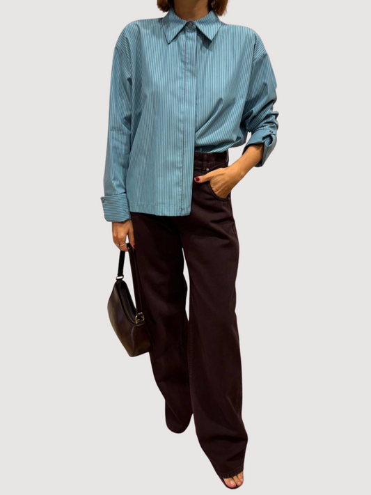 MEME ROAD - Camicia azzurra con riga bordeaux con bottone a gioiello