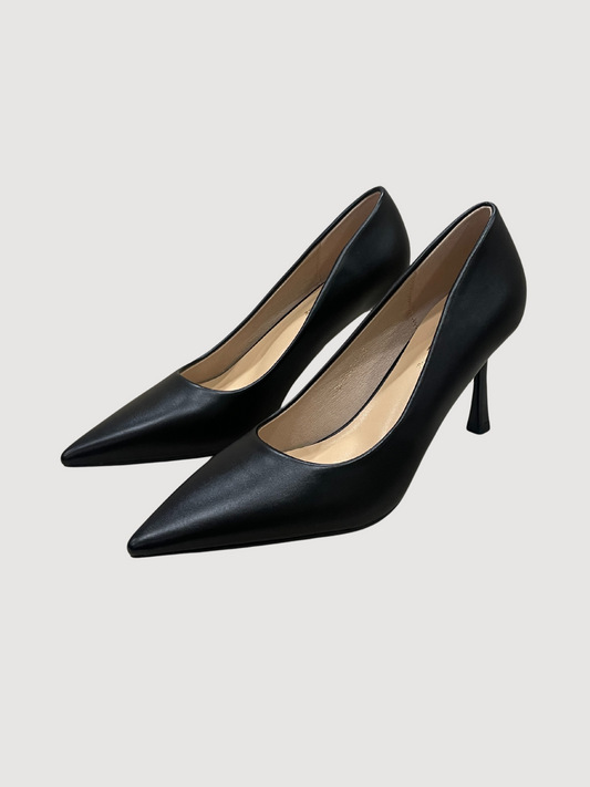 Scarpa con tacco in ecopelle nero