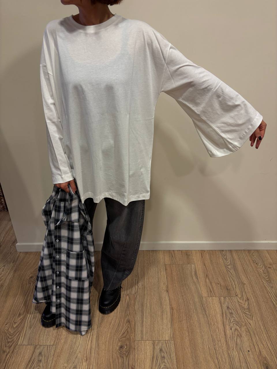 VICOLO - T-shirt in cotone a manica lunga oversize color bianco