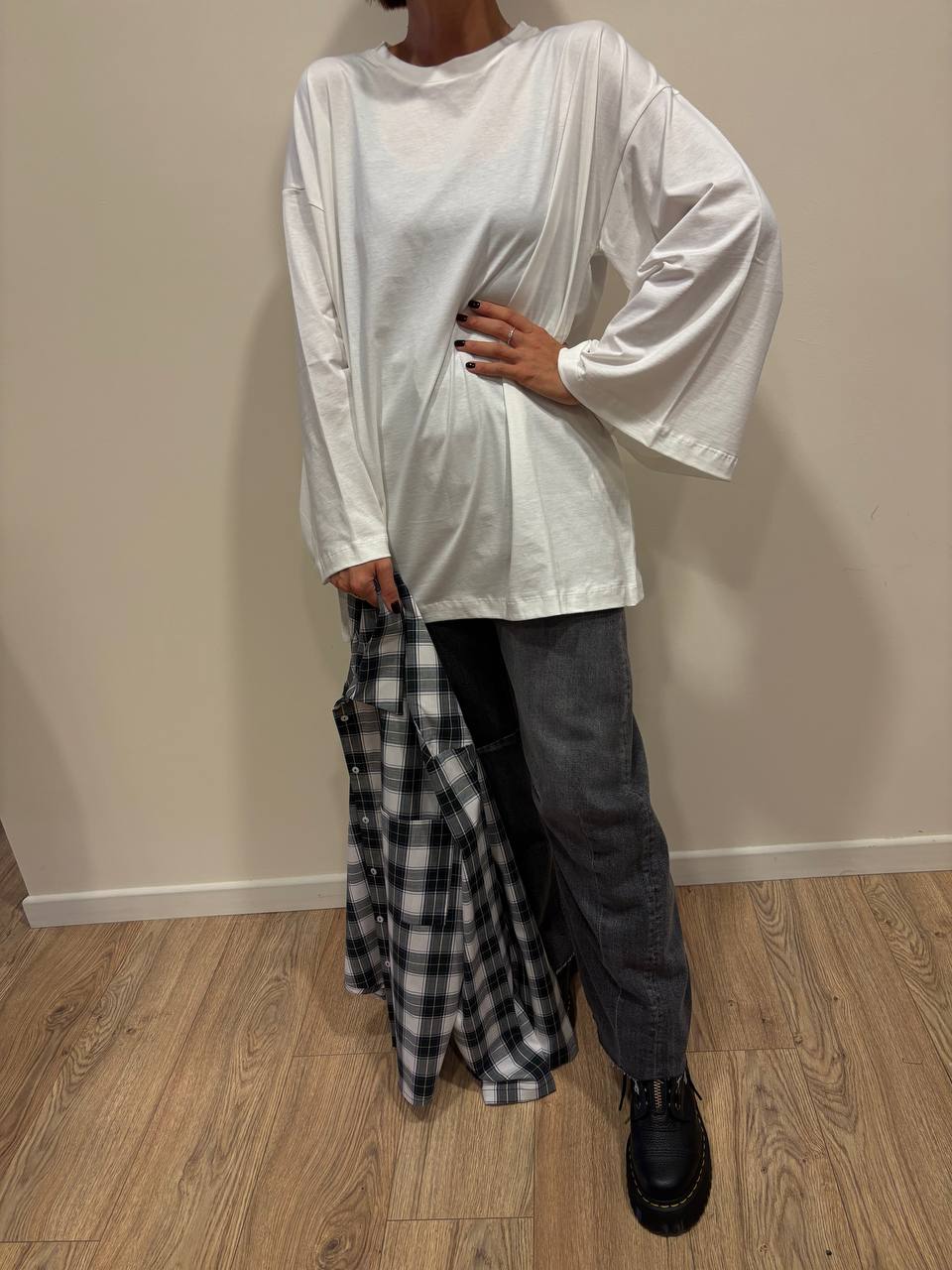 VICOLO - T-shirt in cotone a manica lunga oversize color bianco
