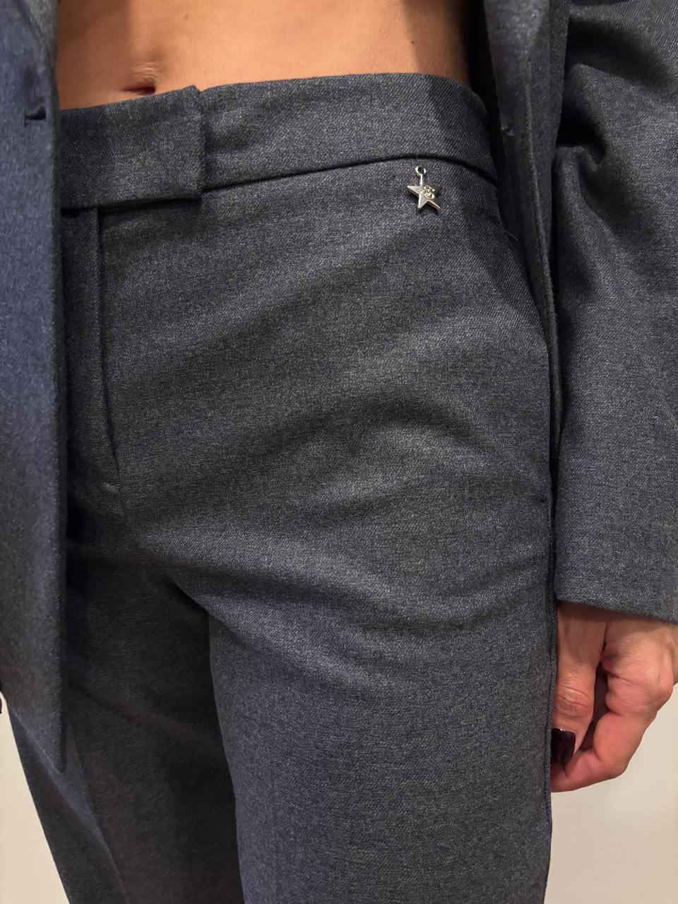 SOUVENIR - Completo giaccia doppiopetto e pantalone a palazzo in punto Milano color grigio