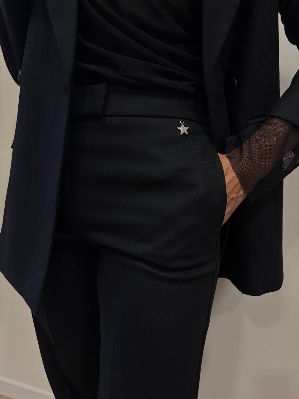 SOUVENIR - Completo giaccia doppiopetto e pantalone a palazzo in punto Milano color nero